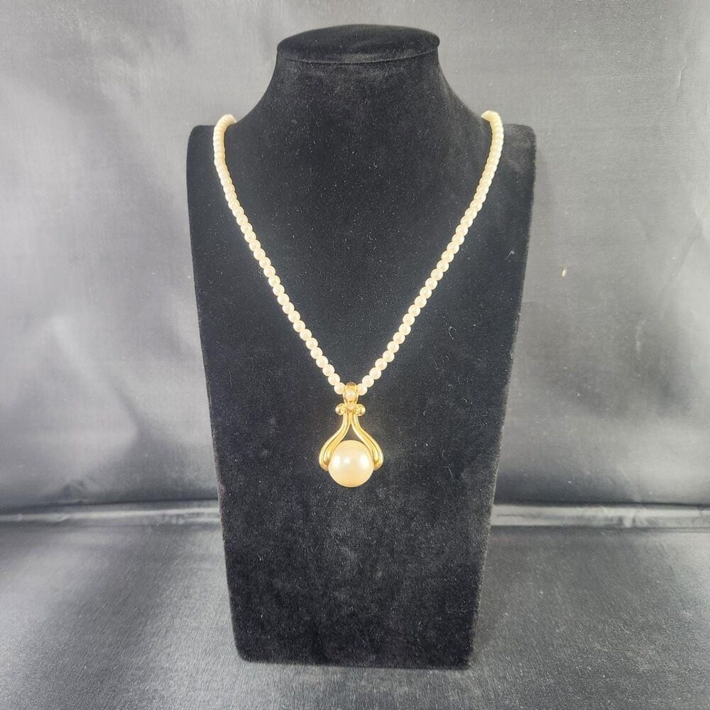 Pearlesque Elegance Pendant Necklace Faux Pearl in Cage 30" Opera Vintage Avon